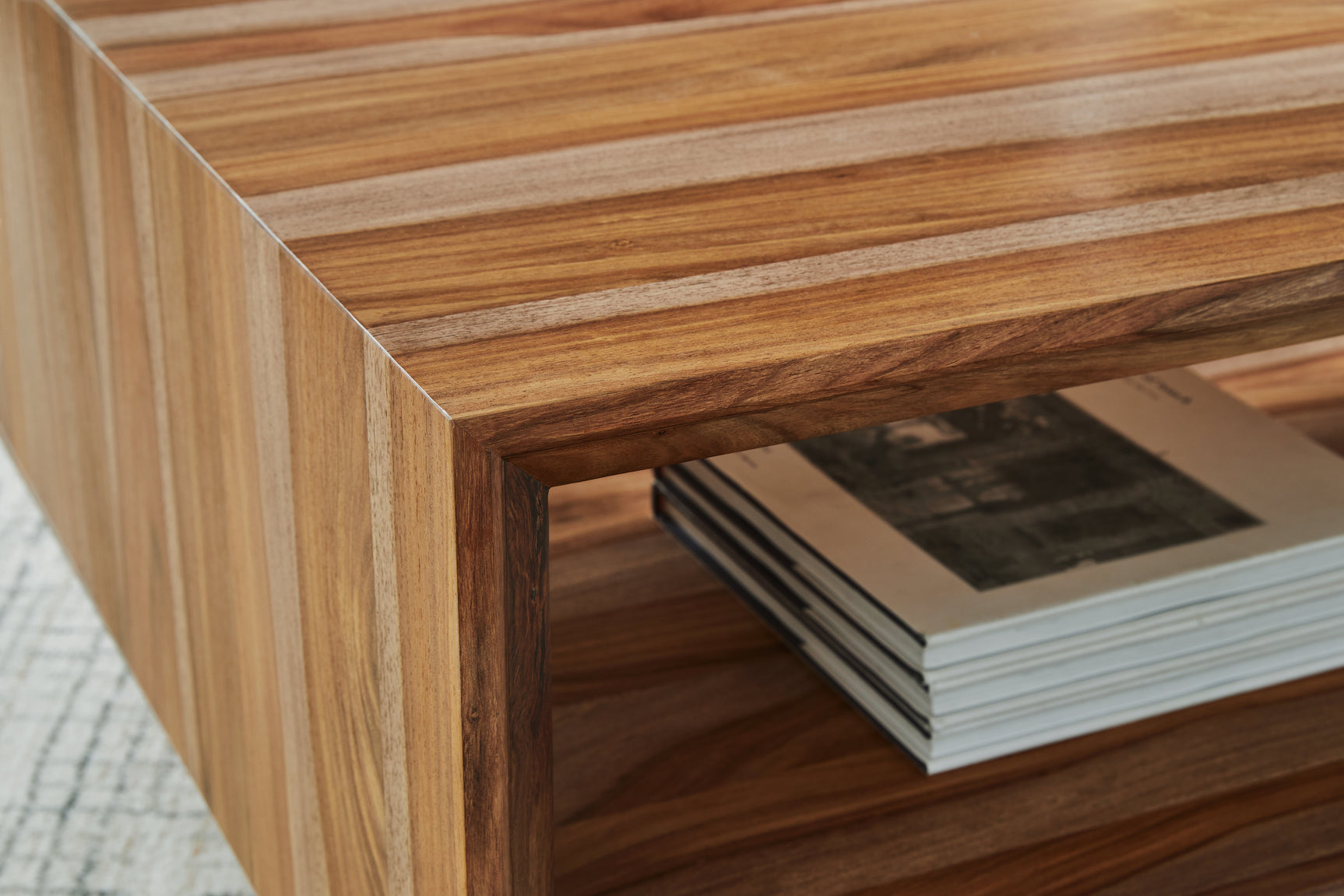 Dressonni Brown Coffee Table with 1 End Table