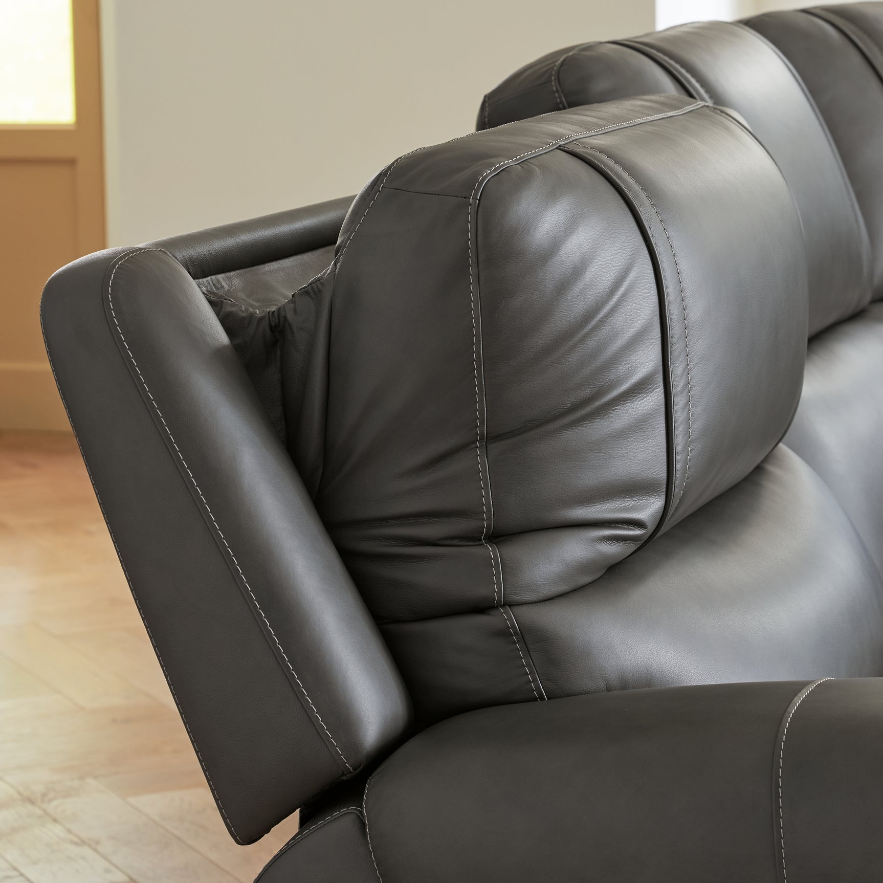 5Z - Pittson Anchor Leather 3-Piece Power Reclining Sectional Loveseat with Console