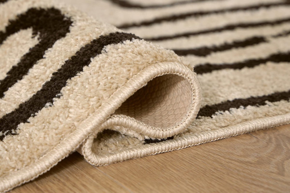 Timworth Black/Beige Washable Medium Rug — detail view