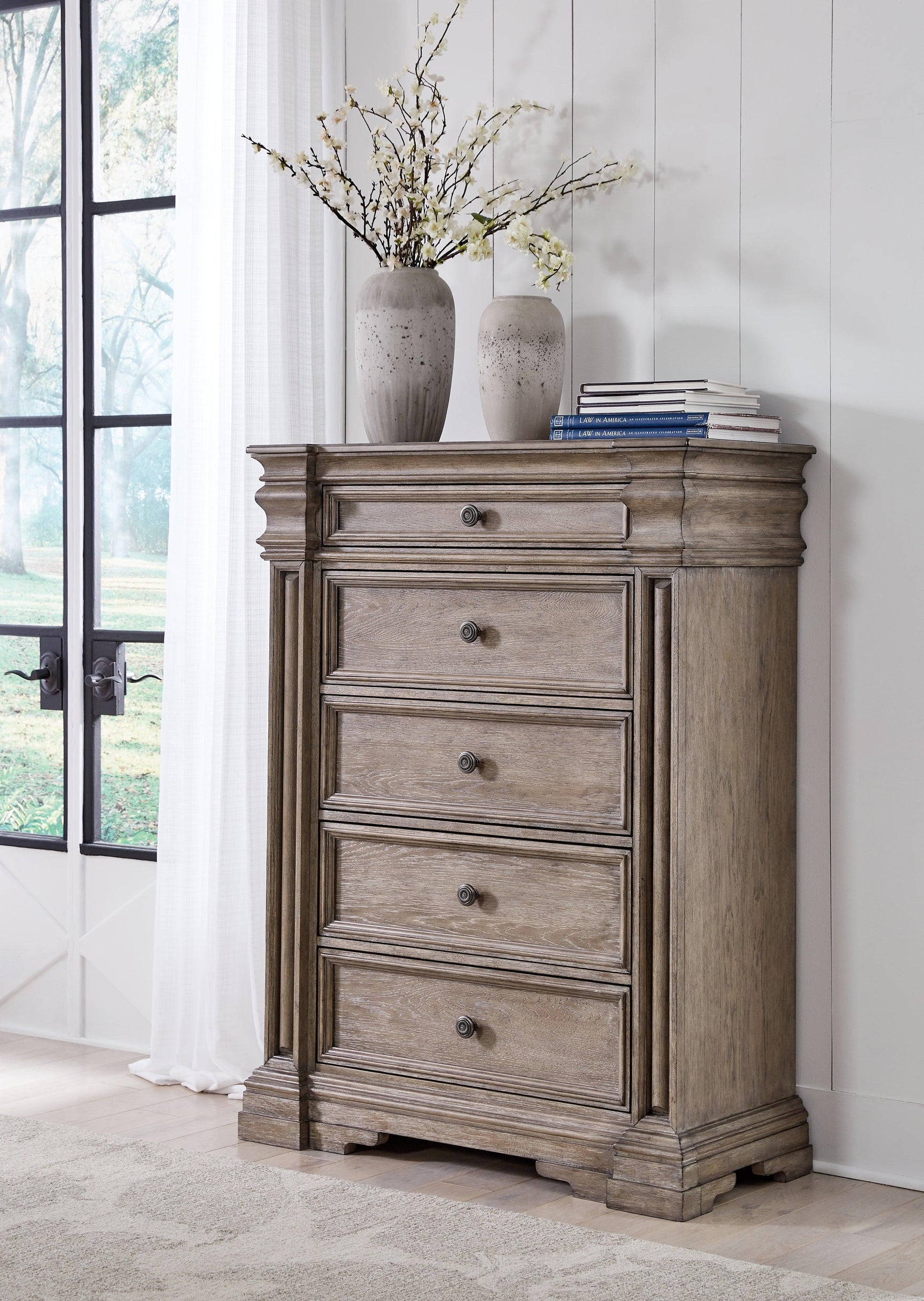 Blairhurst Light Grayish Brown Chest of Drawers - Ella Furniture