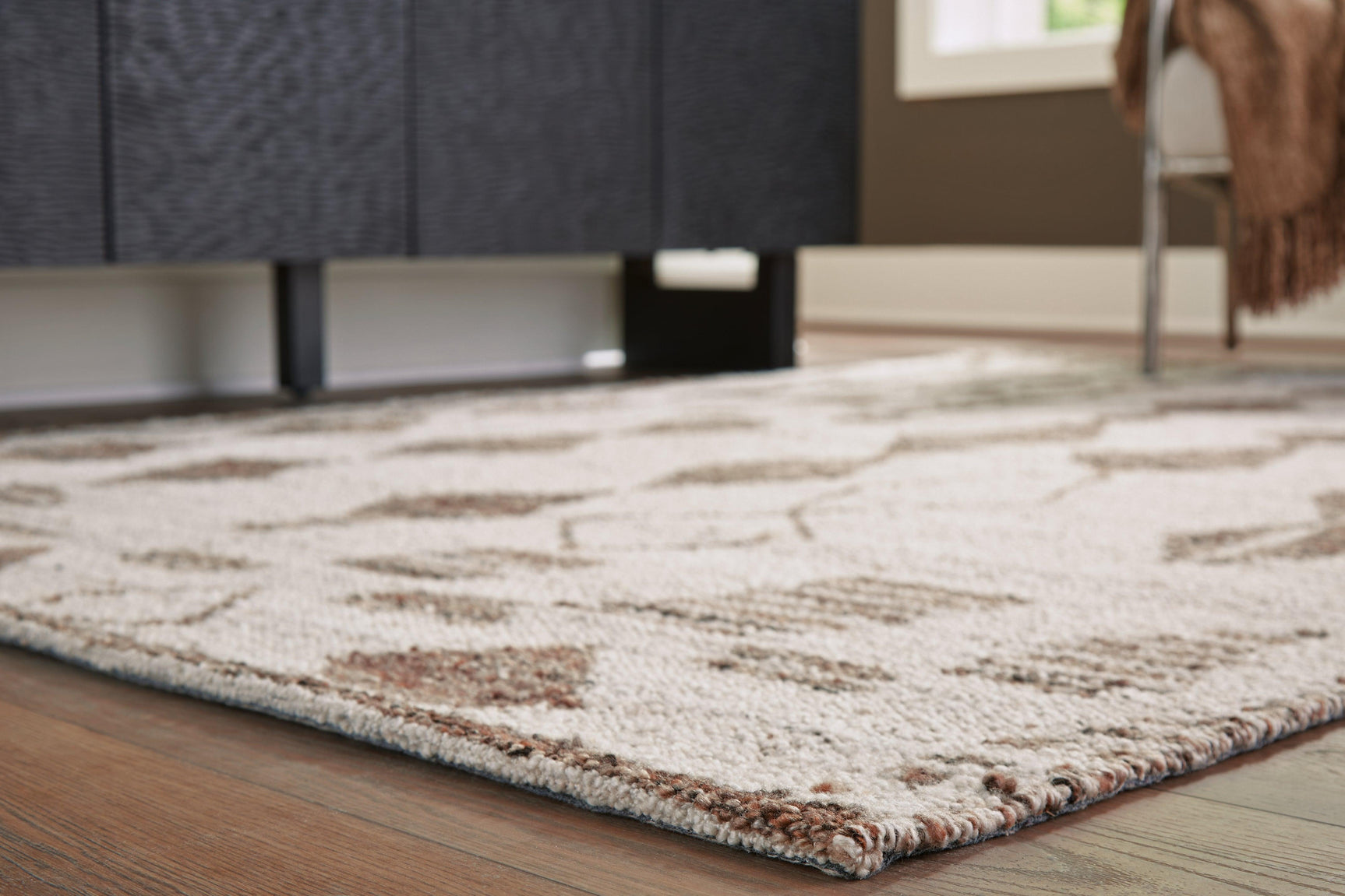 Brettler Beige/Brown Extra Large Rug - Ella Furniture