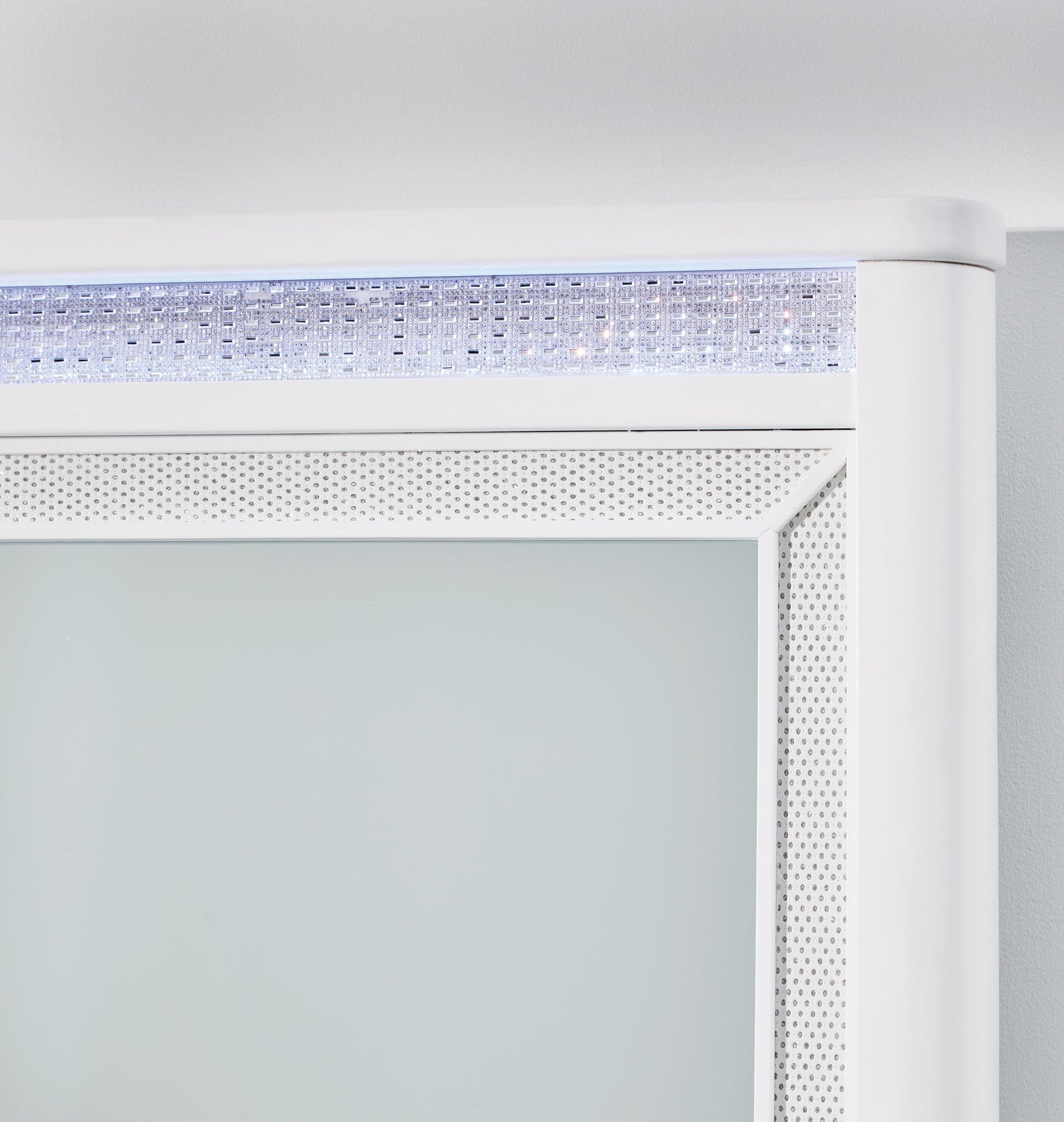 Chalanna White Dresser and Mirror - Ella Furniture