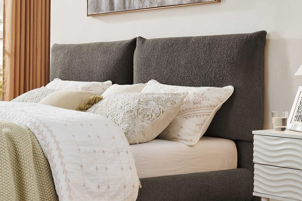 Zima Brown LED Upholstered Platform Queen Bed