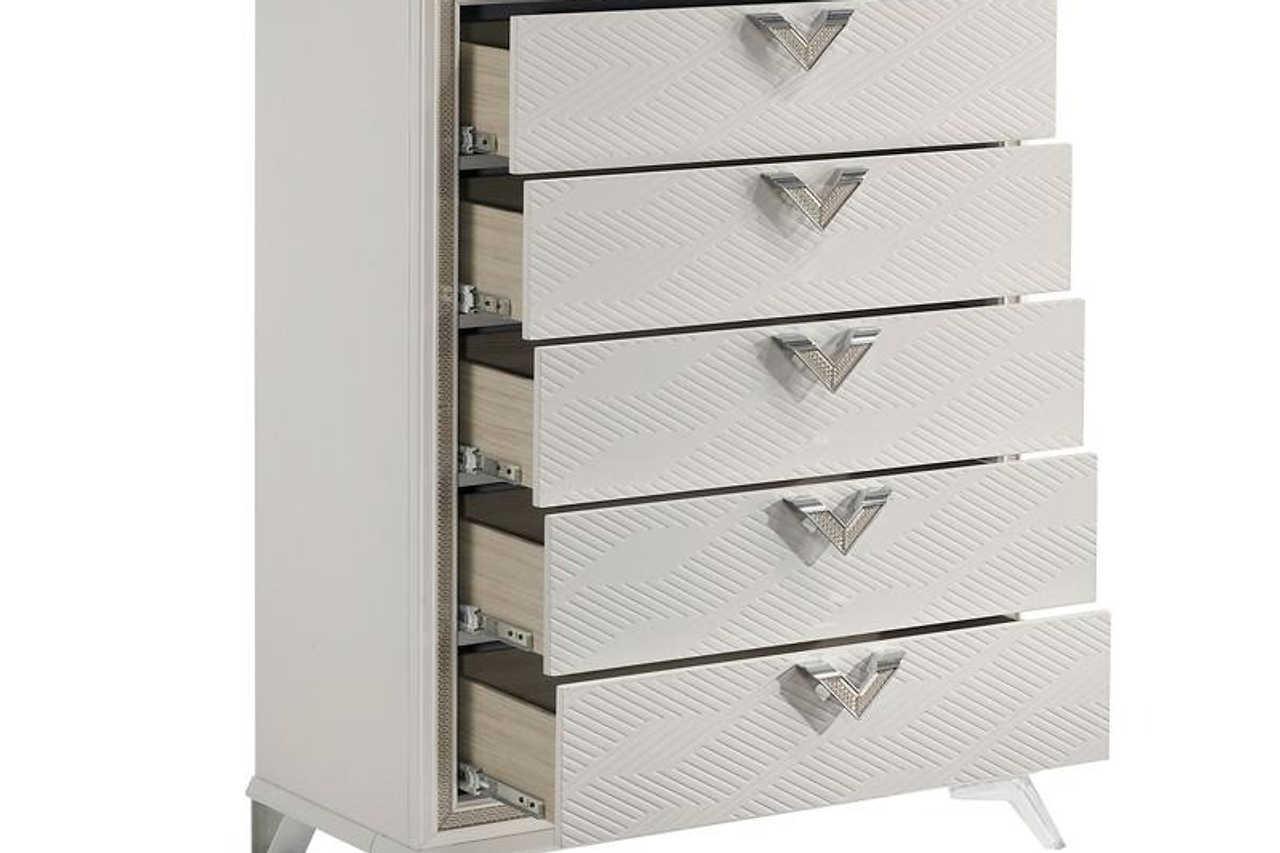 Chiara Majestic Gold Chest