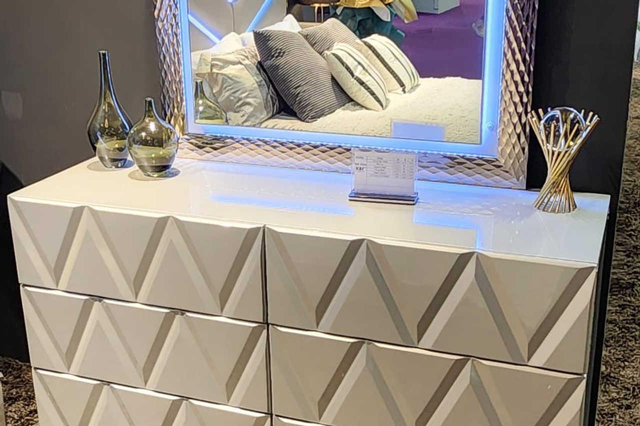 Vera Gray Nightstand