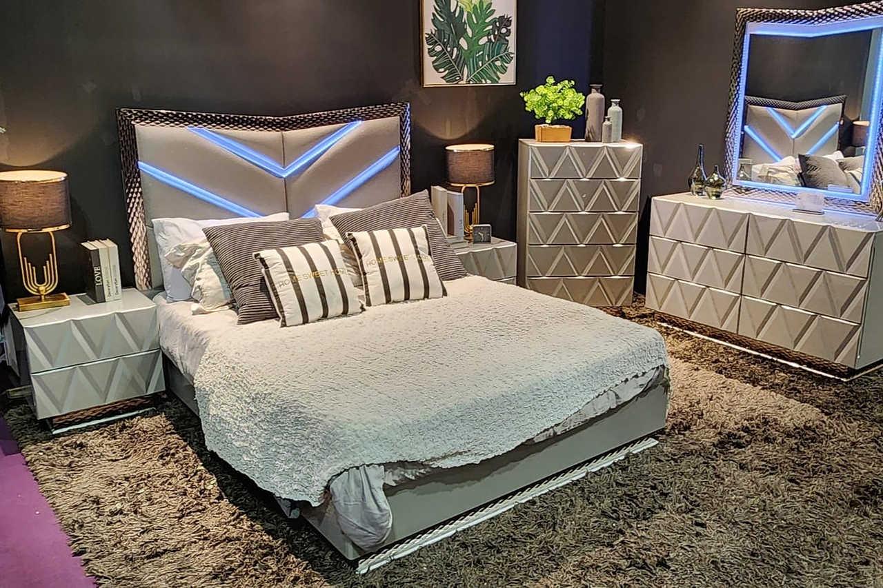 Vera Gray Nightstand