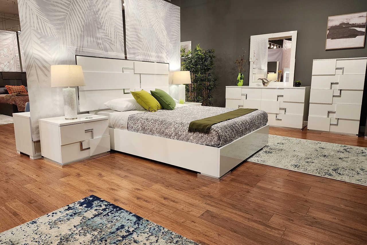 Infinity White Queen Bed