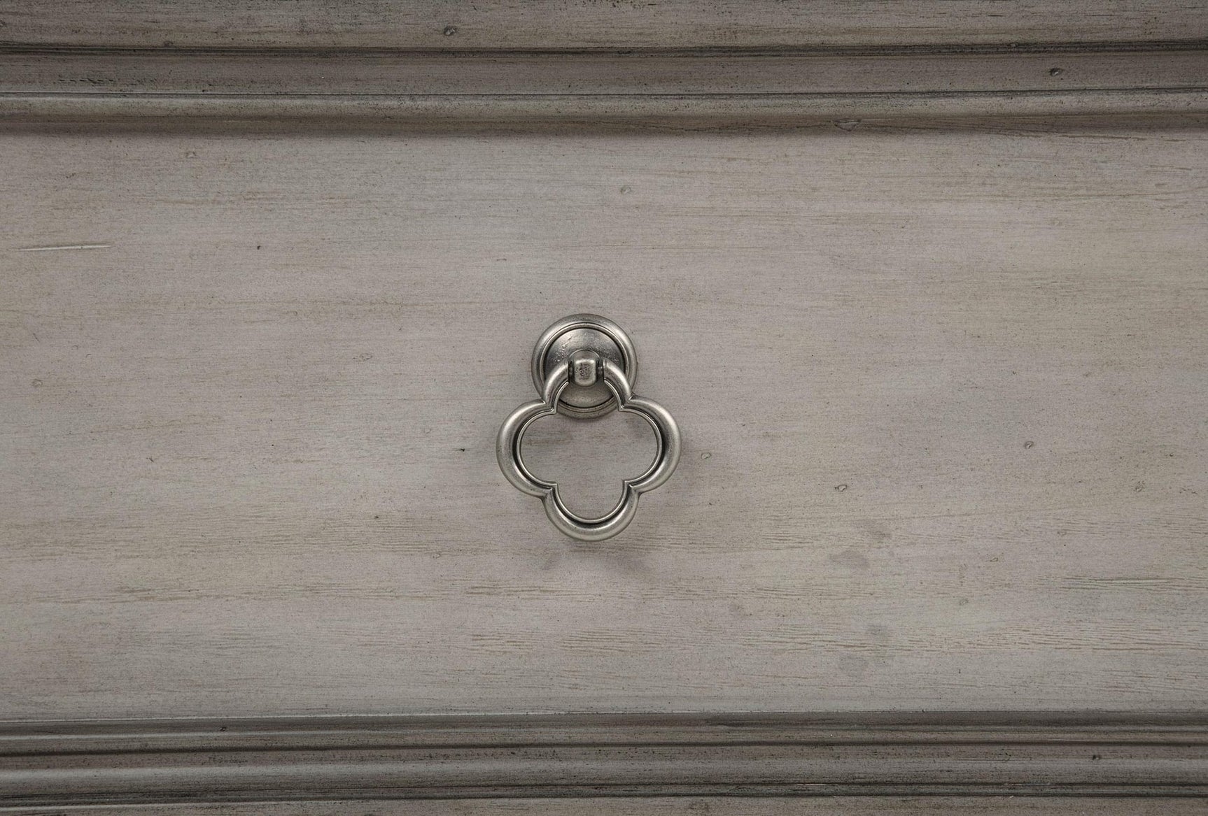 Cresswell 5-drawer Chest of Drawers Weathered Taupe view 10