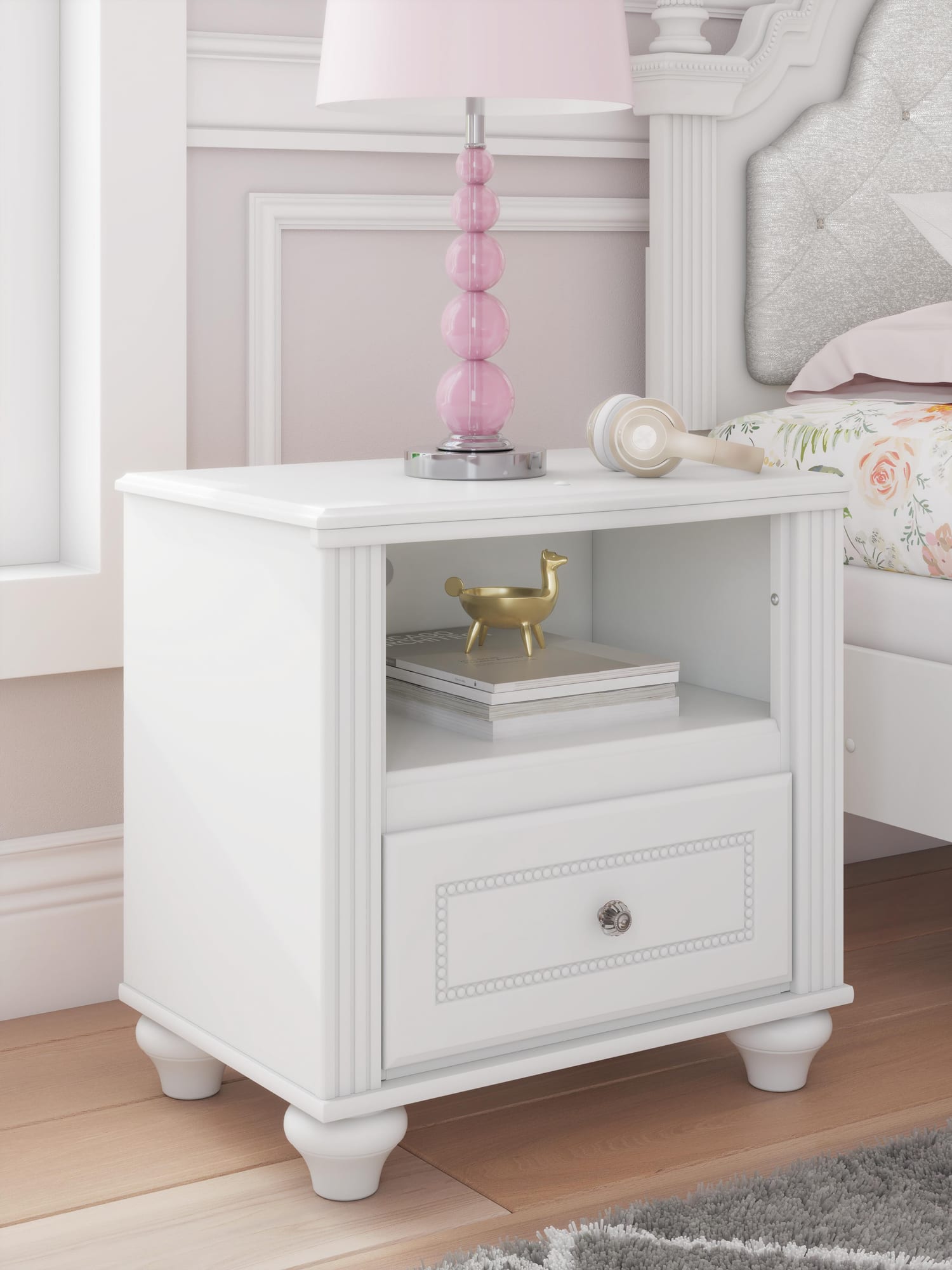 Kozlani White Upholstered Panel Storage Bedroom Set view 27