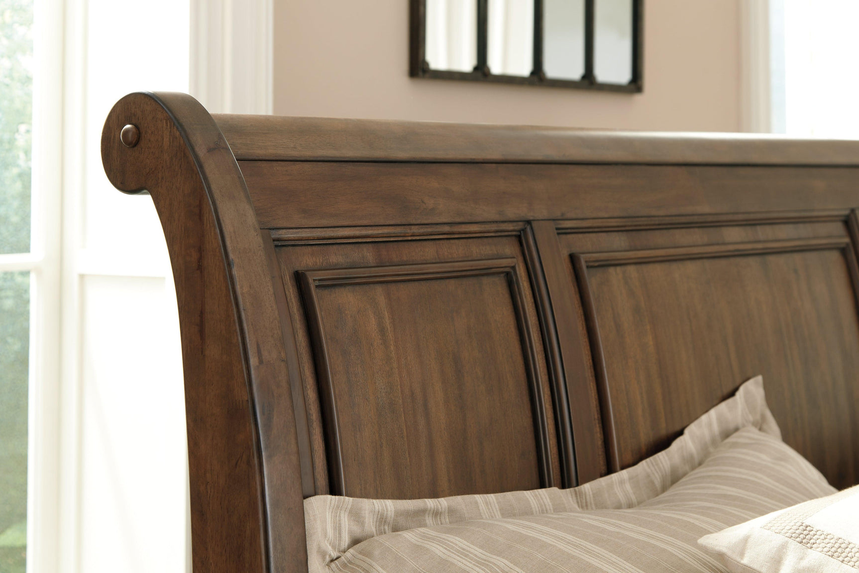 Flynnter Medium Brown Sleigh 2 Storage Bedroom Set - Ella Furniture