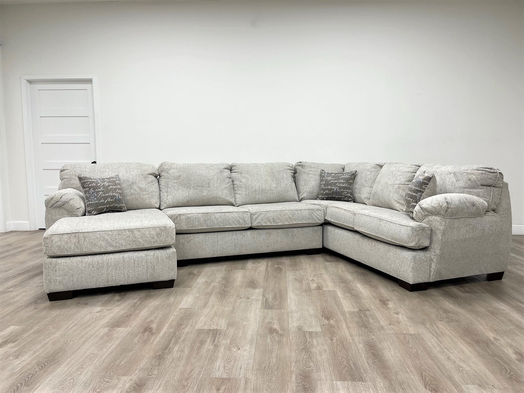 Brentwood Oatmeal Linen Chenille Sectional