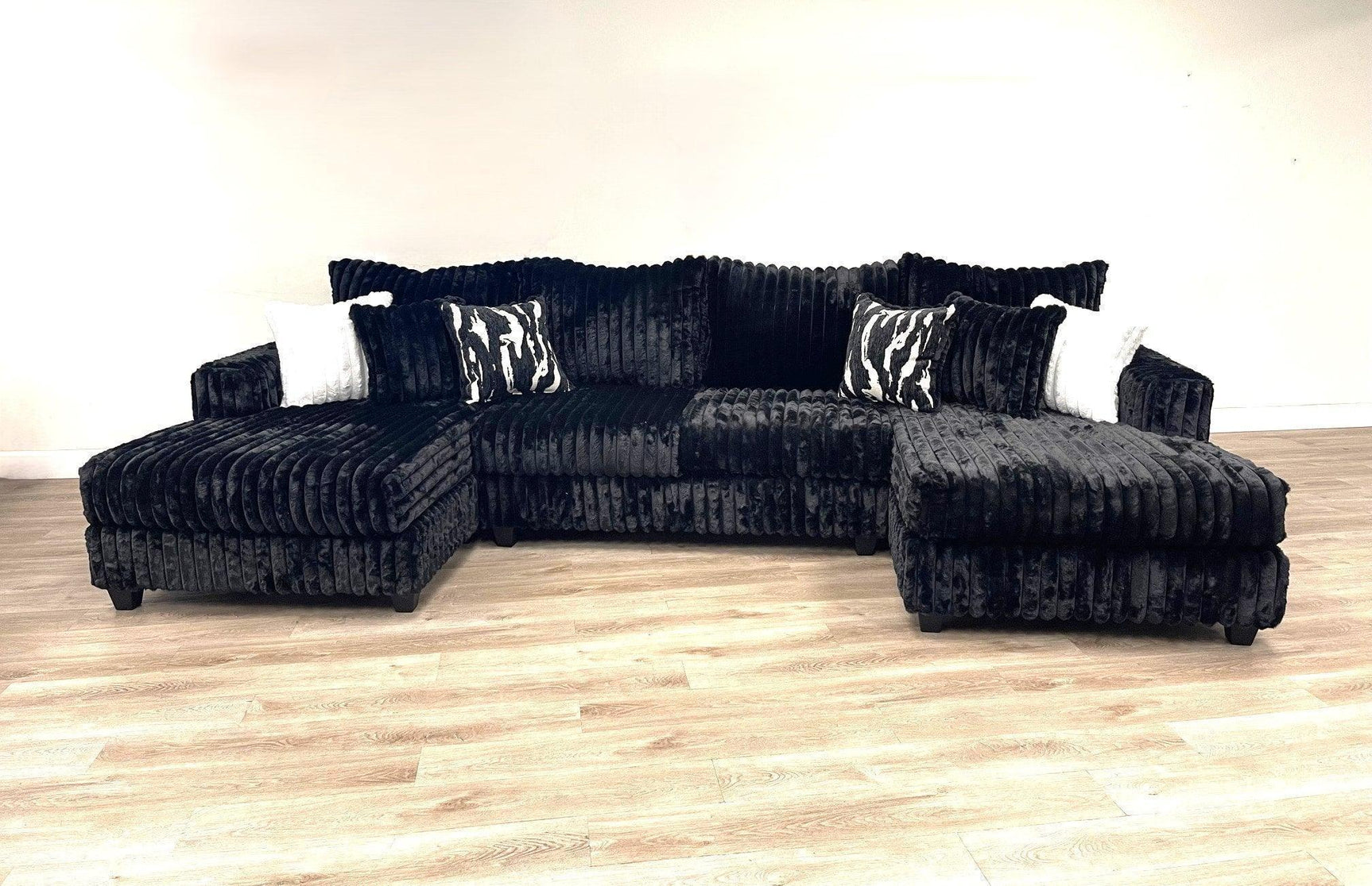 Fil Black Sectional