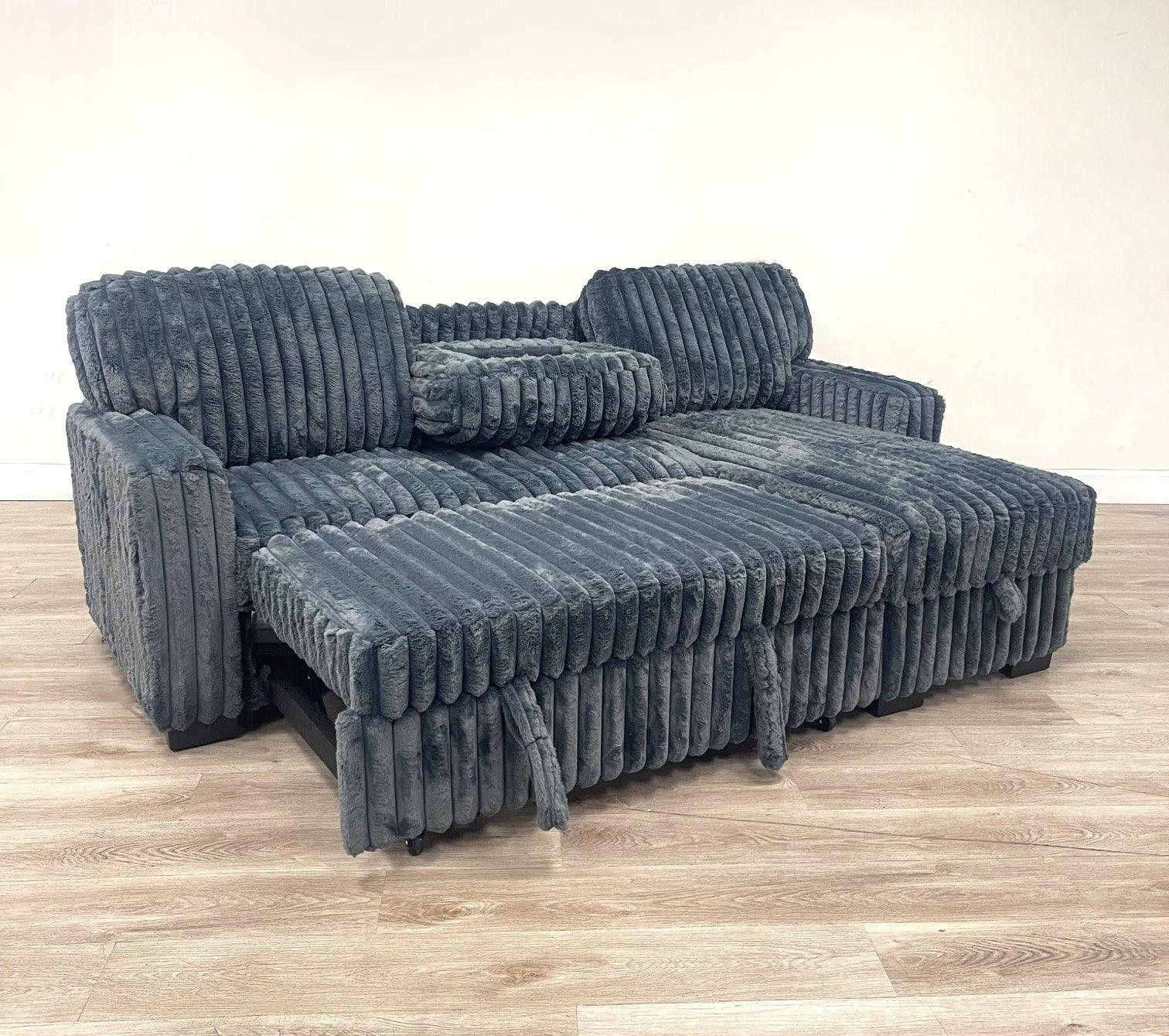 Poland Charcoal Reversible Sectional w Pull-Out Bed
