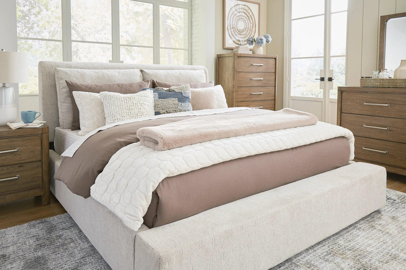 Jully Oatmeal Upholstered Platform King Bed