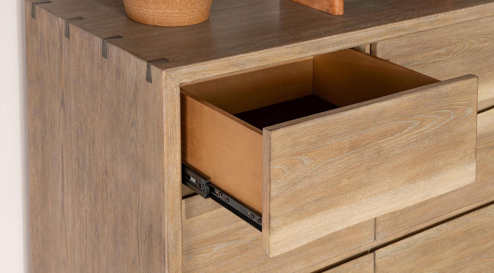 Stillwater 9-drawer Dresser view 9
