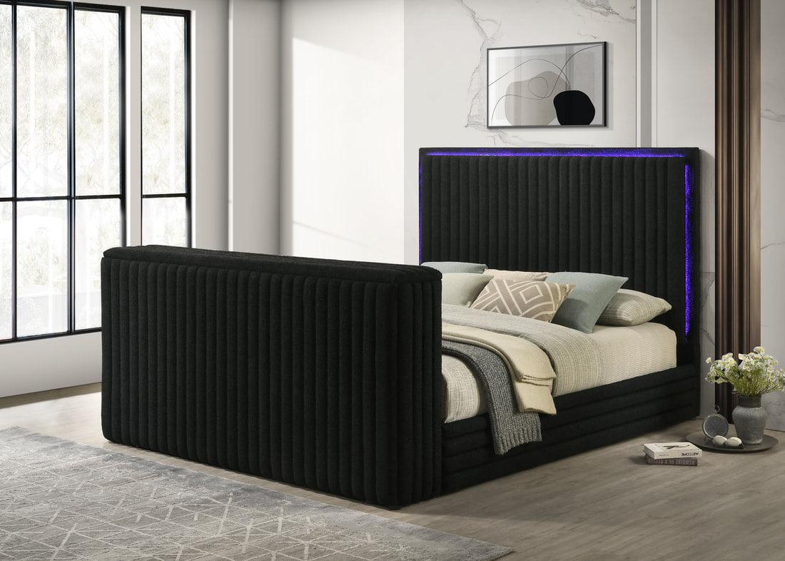 Villa Black Uphosltered LED Platform Queen Bed