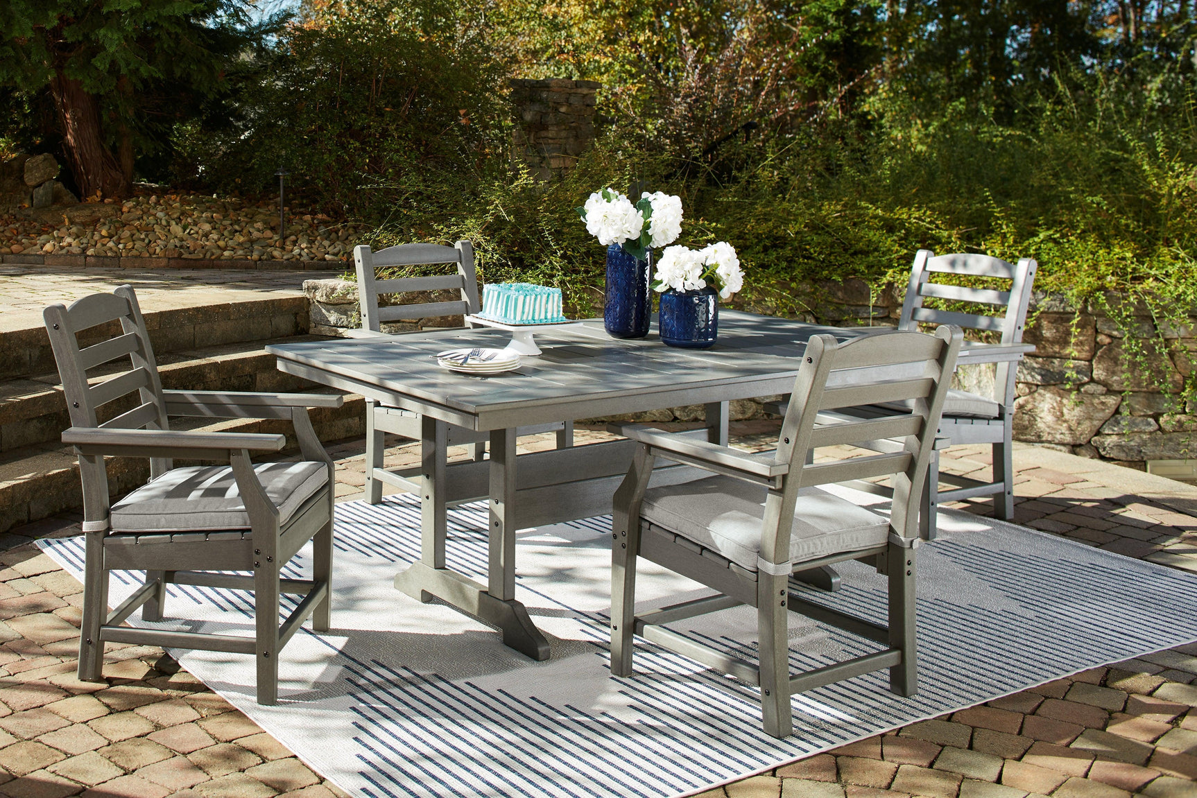 Visola Gray Outdoor Dining Table And 4 Chairs - Ella Furniture