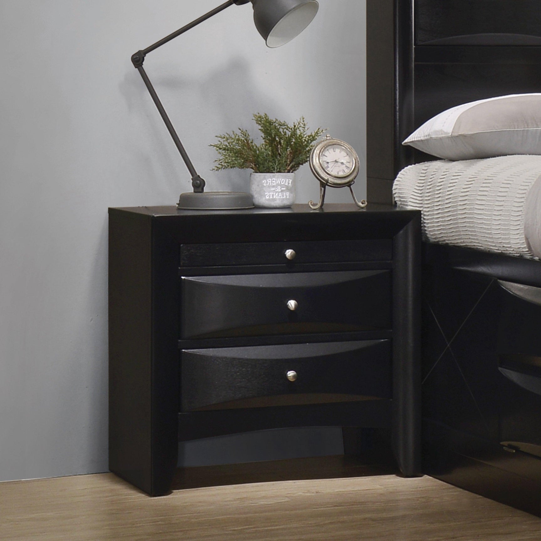 Briana Rectangle Dresser Mirror Black - Ella Furniture