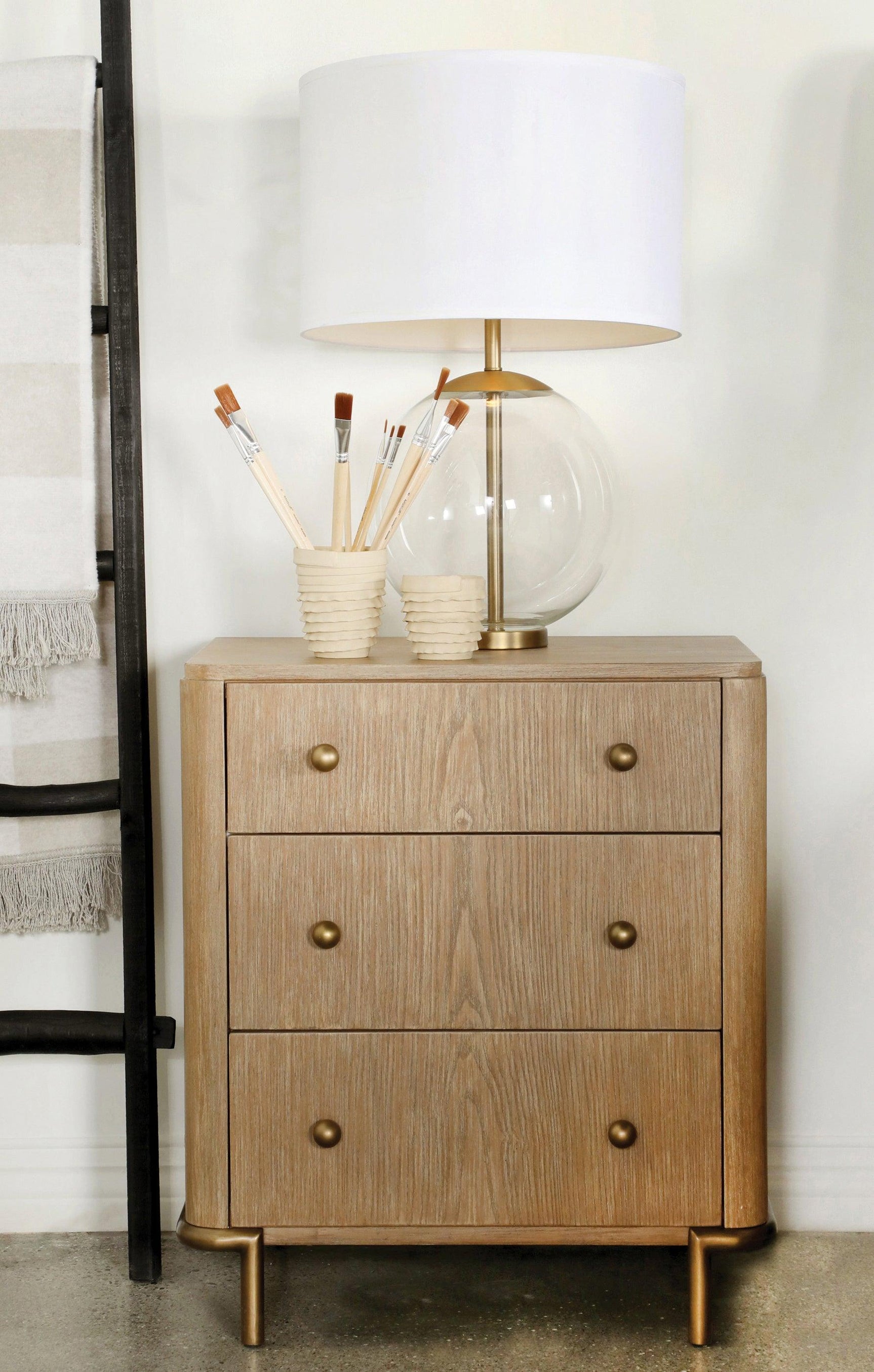 Arini 8-Drawer Dresser Sand Wash - Ella Furniture