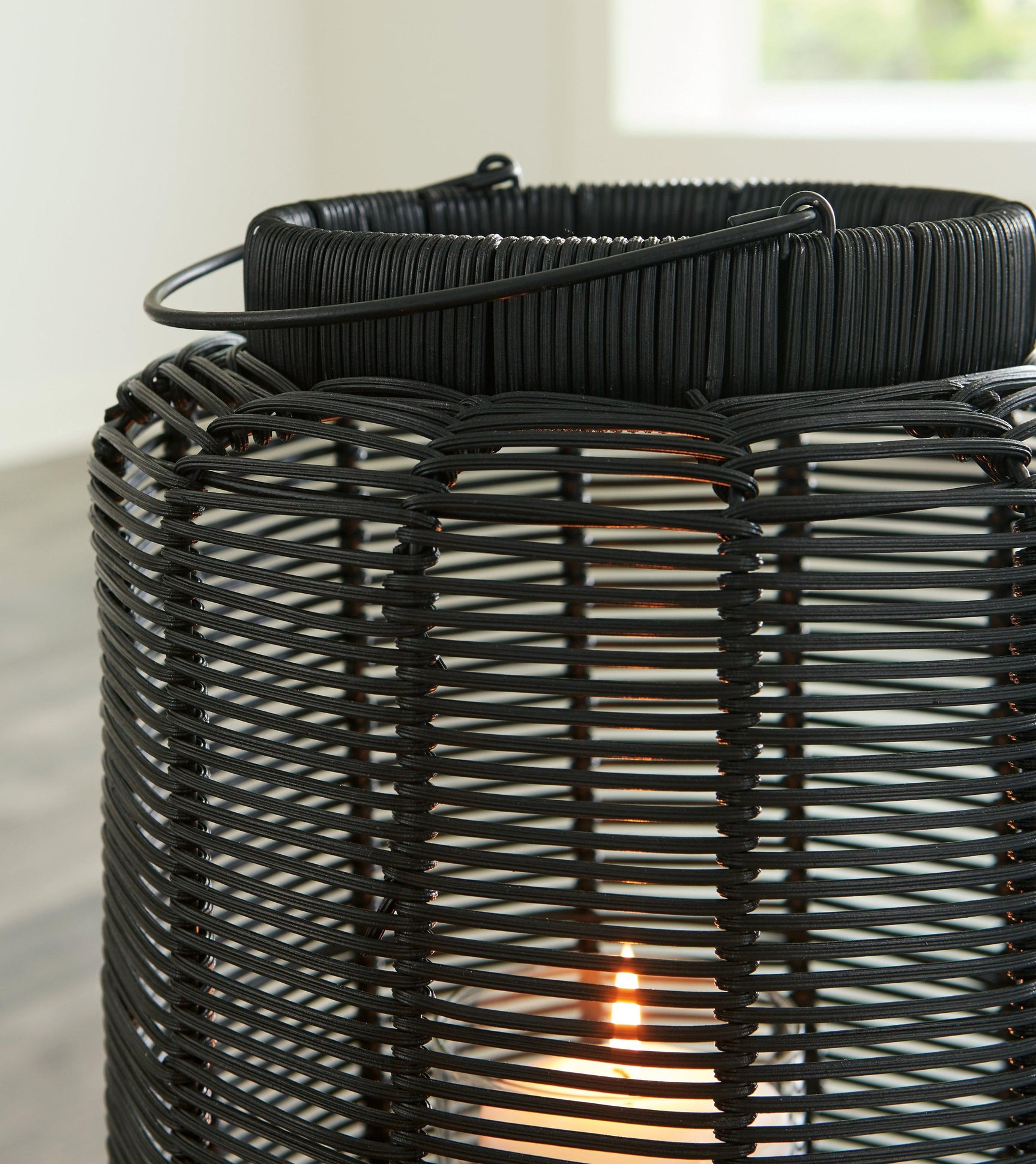 Evonne Black Lantern - Ella Furniture