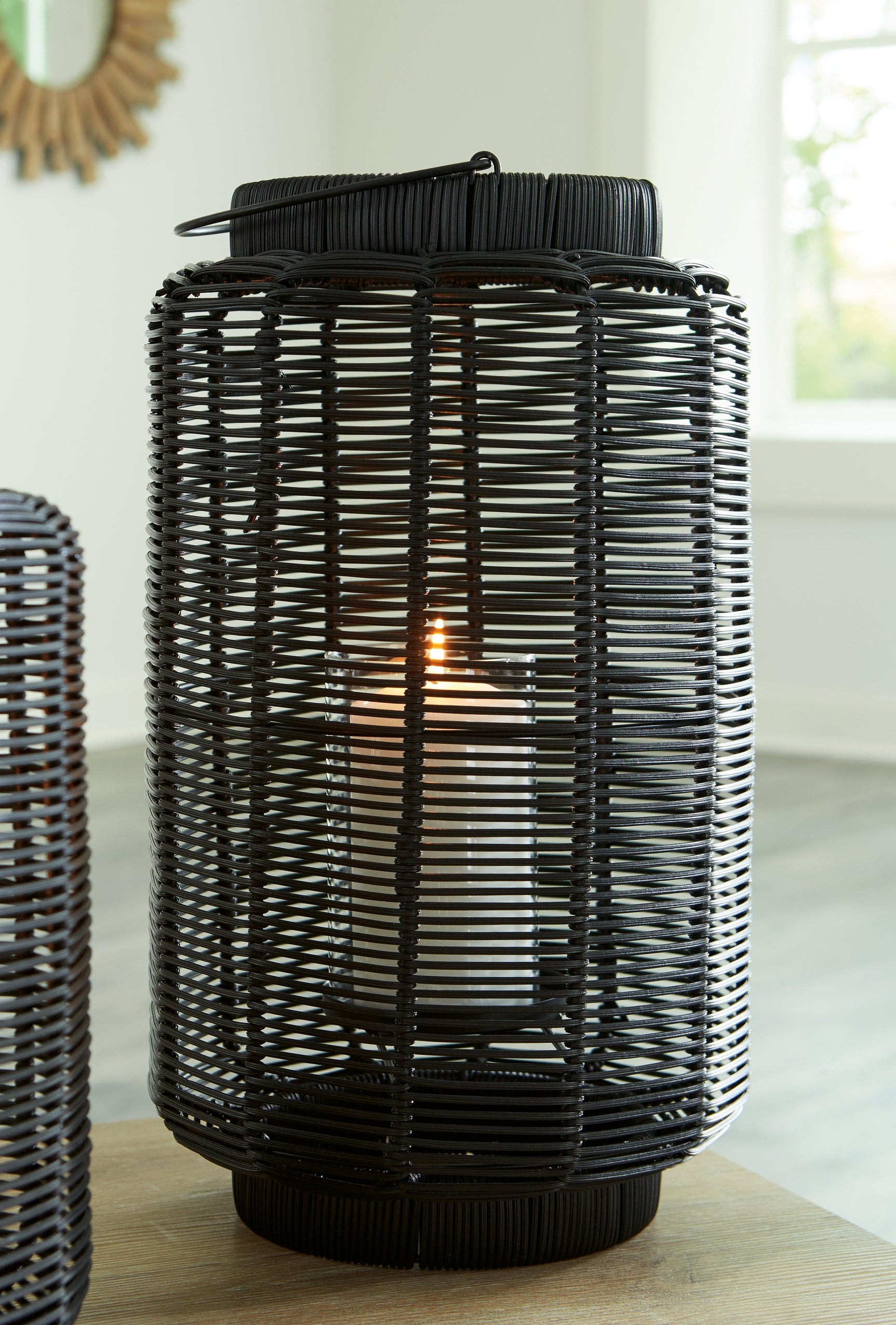 Evonne Black Lantern - Ella Furniture