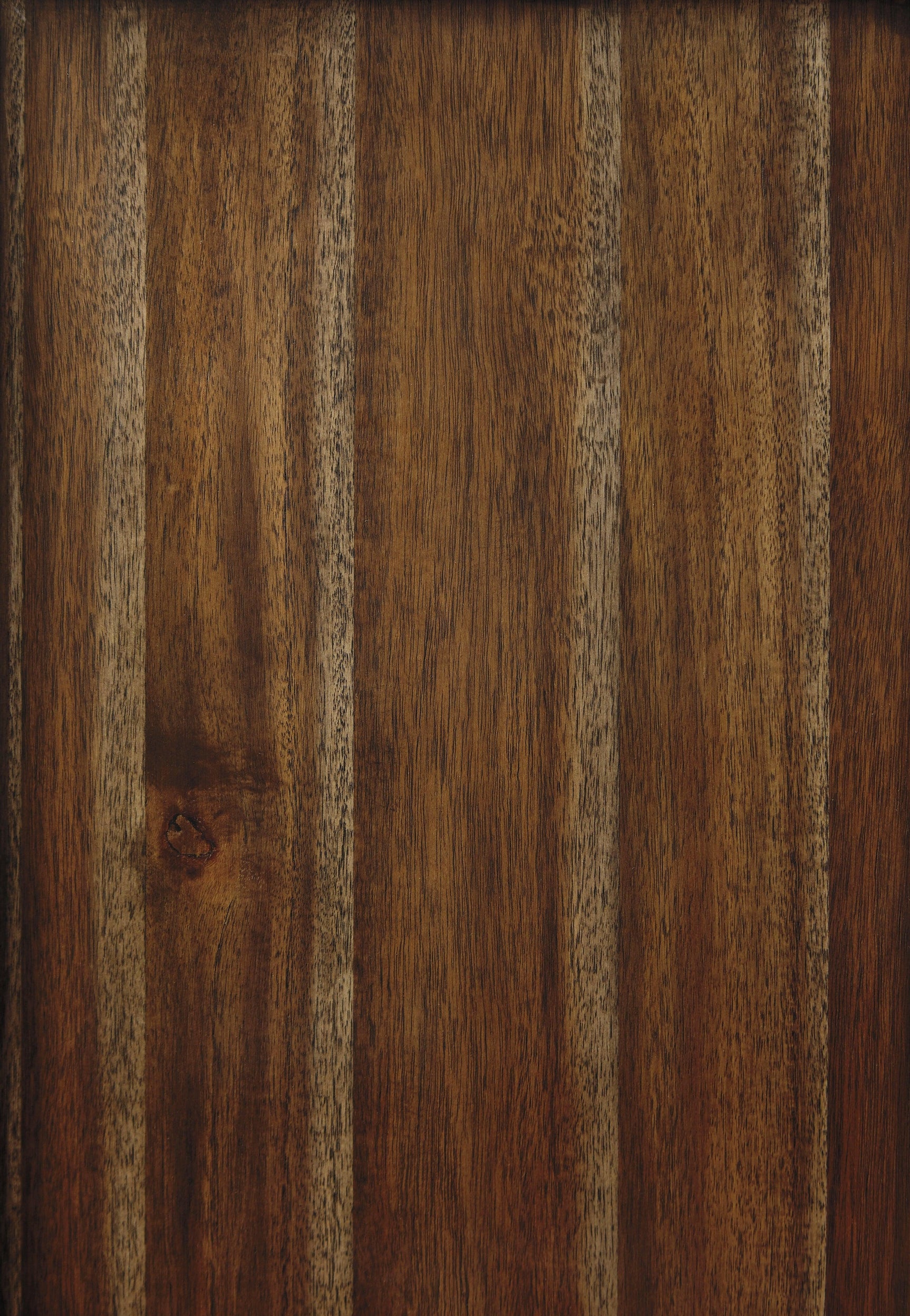 Flynnter Medium Brown Queen Panel Bed - Ella Furniture