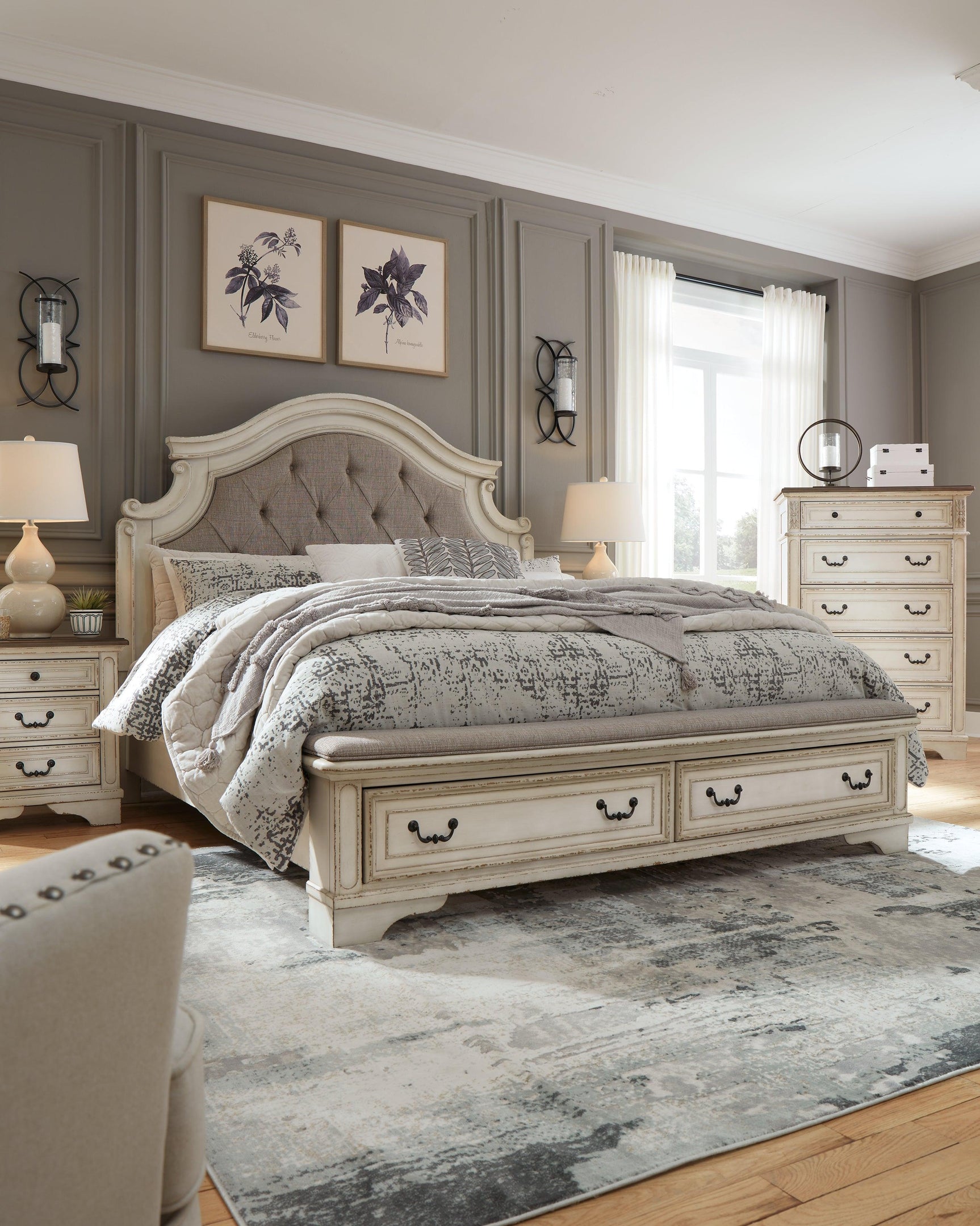 Realyn Two-tone Queen Upholstered Bed - Ella Furniture