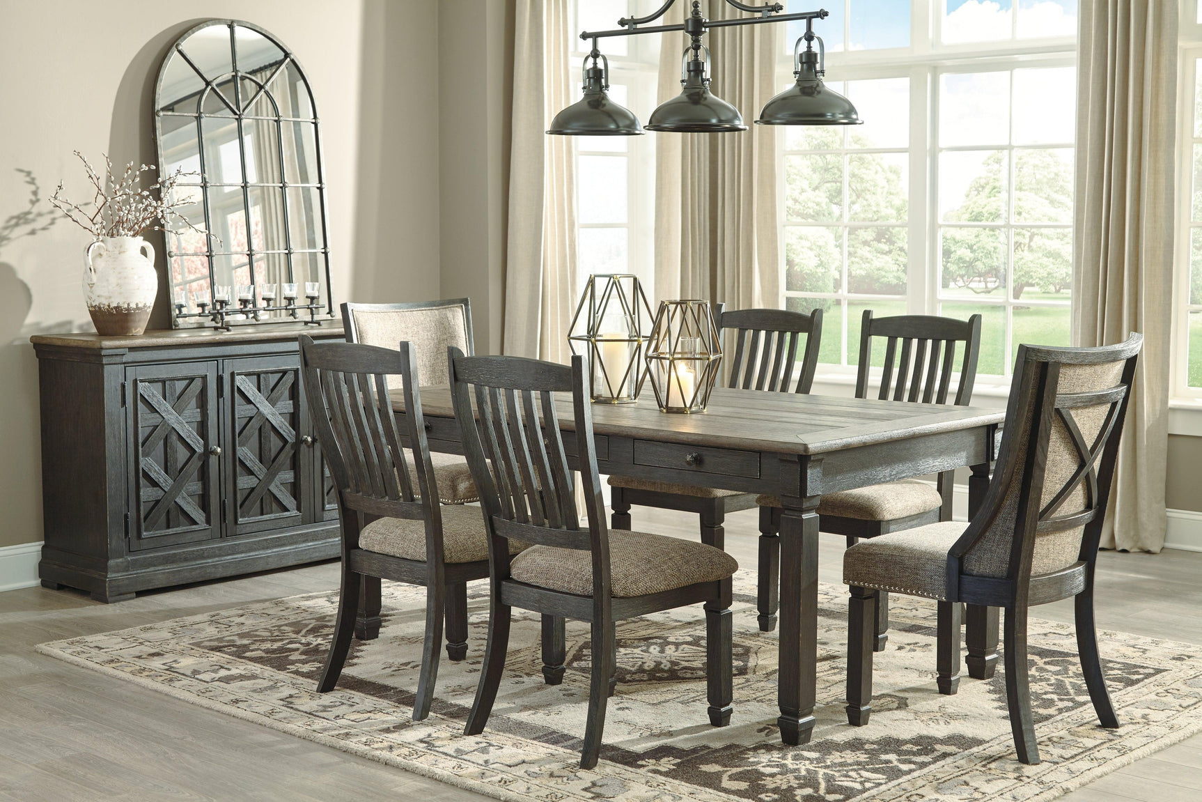 Tyler Creek Black/grayish Brown Dining Chair - Ella Furniture