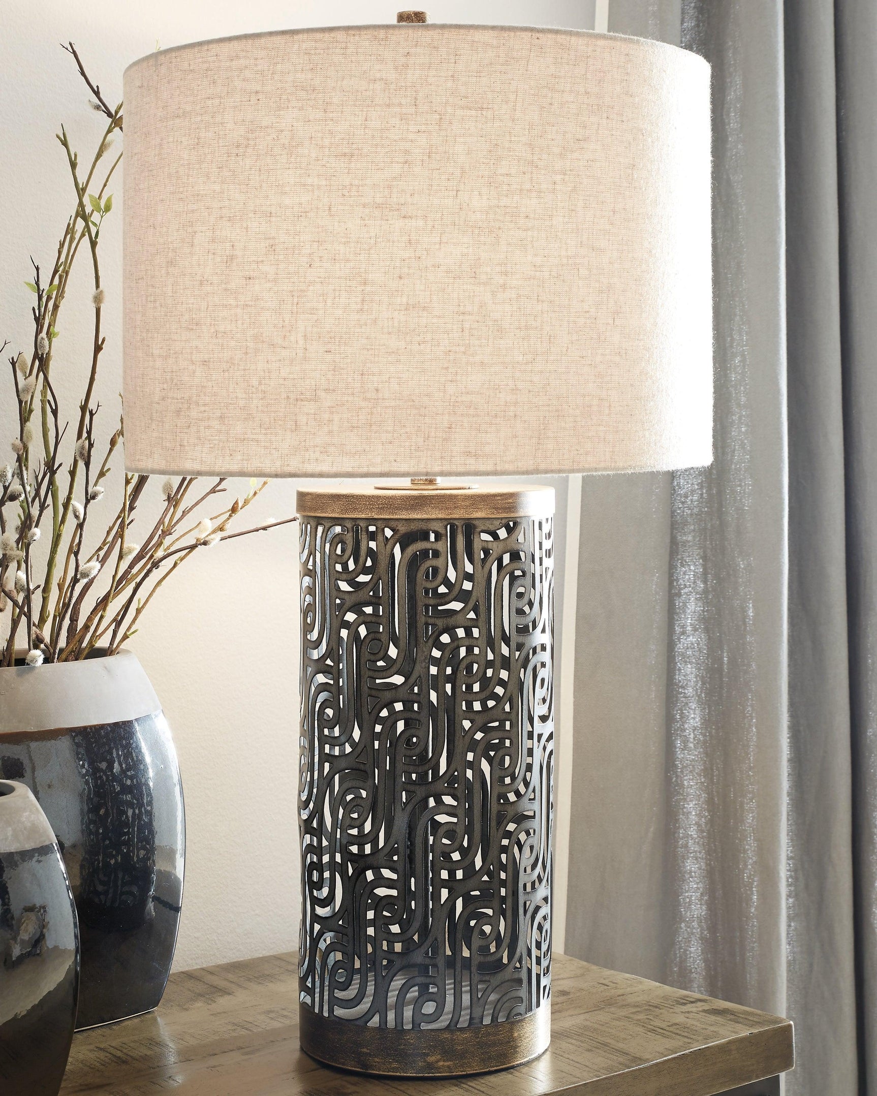 Dayo Gray/gold Finish Table Lamp - Ella Furniture