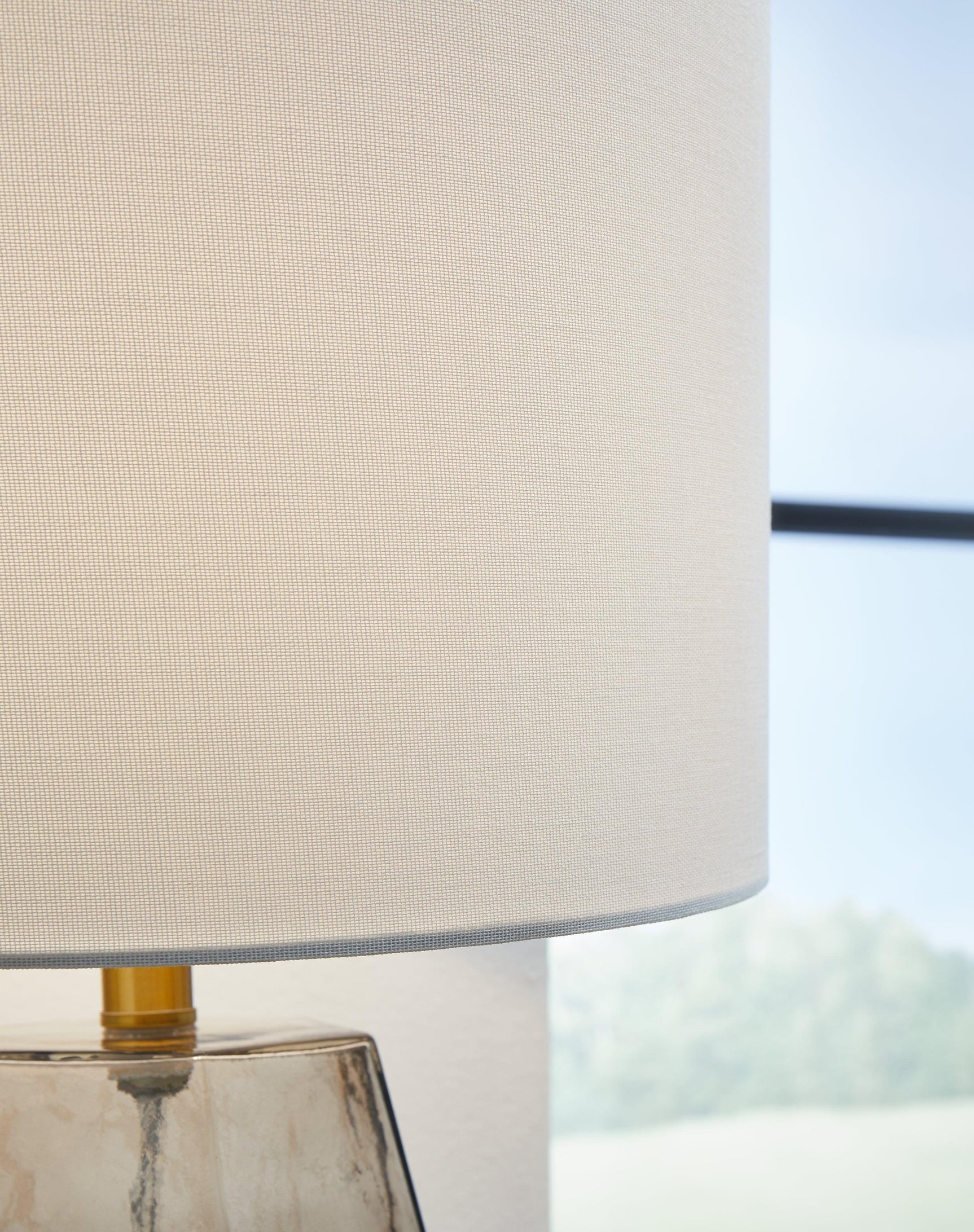 Taylow Gray Table Lamp - Ella Furniture