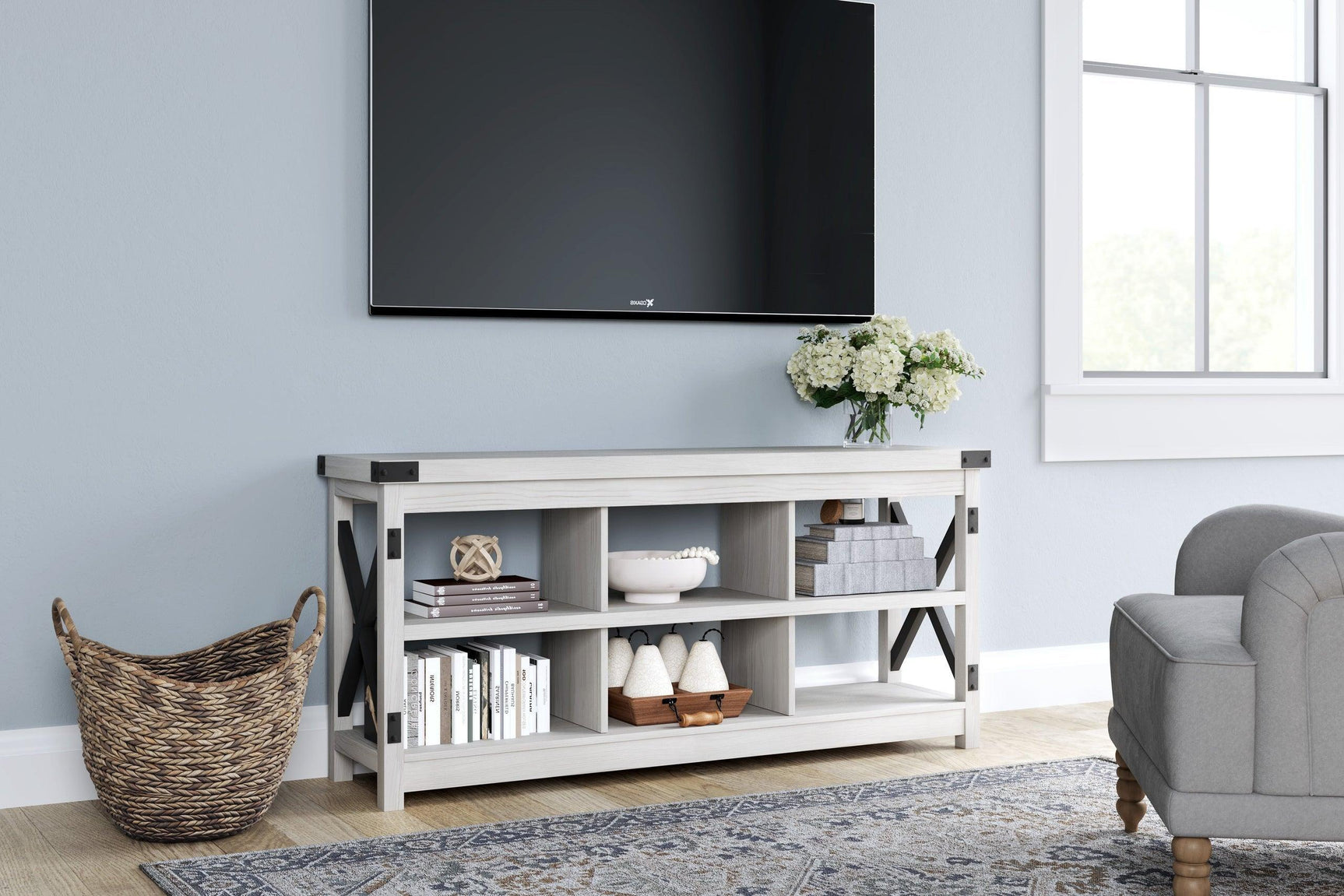 Bayflynn Black/White Contemporary Modern Transitional Metal Wood TV Stand - Ella Furniture