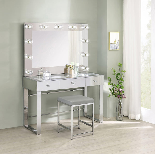 Umbridge 3-Drawer Vanity With Lighting Chrome And White - Ella Furniture