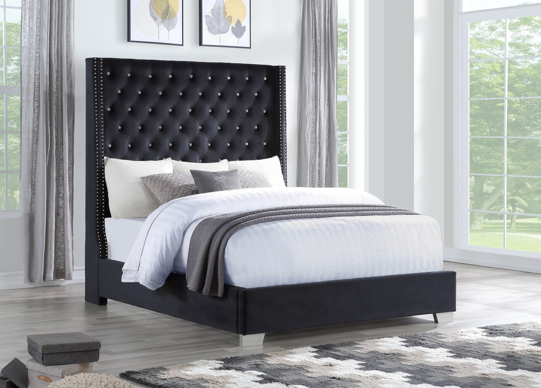 Lomuna Black Velvet Upholstered Tufted Queen Bed
