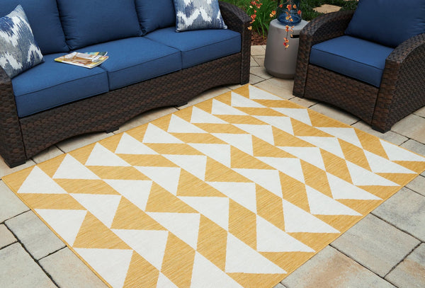 Thomley Ivory Yellow 5' X 7' Rug