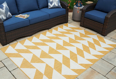 Thomley Ivory Yellow 8' X 10' Rug