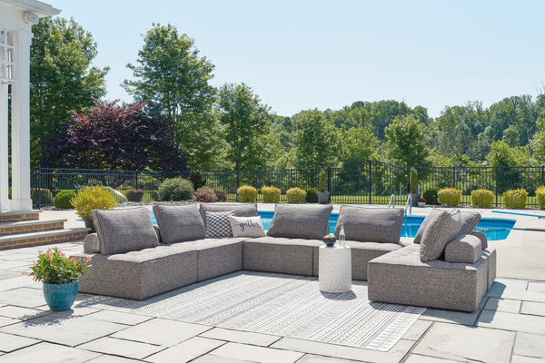 Bree Zee Brown 7-Piece Outdoor Sectional
