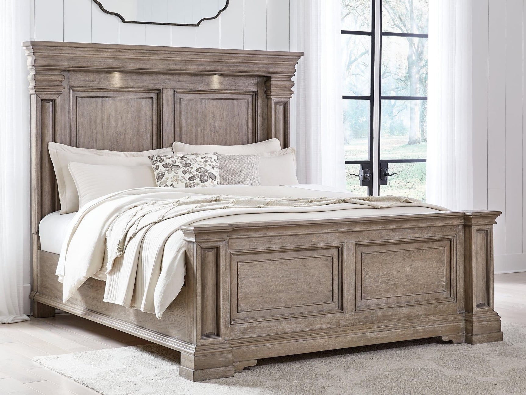 Blairhurst Light Grayish Brown King Panel Bed - Ella Furniture