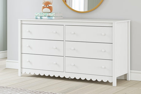 Hallityn White Dresser