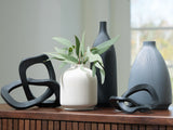 Leithick Black/Tan/Gray Accessory Set (Set of 5)