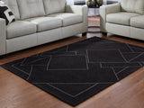 Marav Black/White 5' x 7' Area Rug