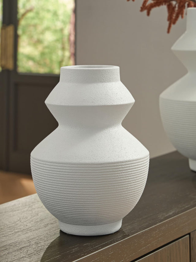 Naveen White Vase