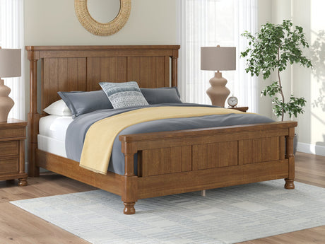 Rowlenstown Brown King Poster Bed
