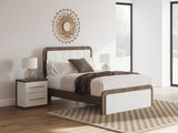 Kendanport White/Brown Queen Upholstered Bed