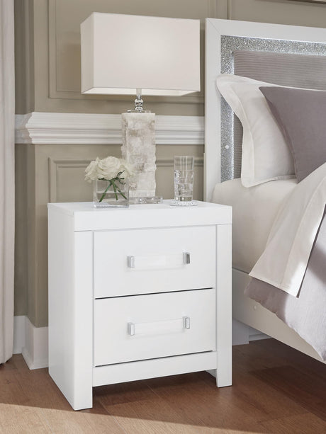 Maeling White Nightstand