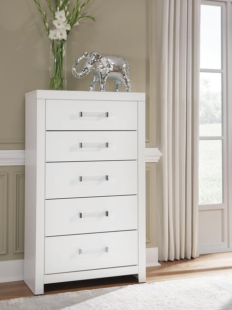Maeling White Chest of Drawers