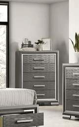 Maisy Gray Chest