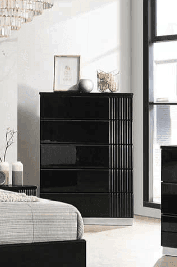 Modena Black Chest