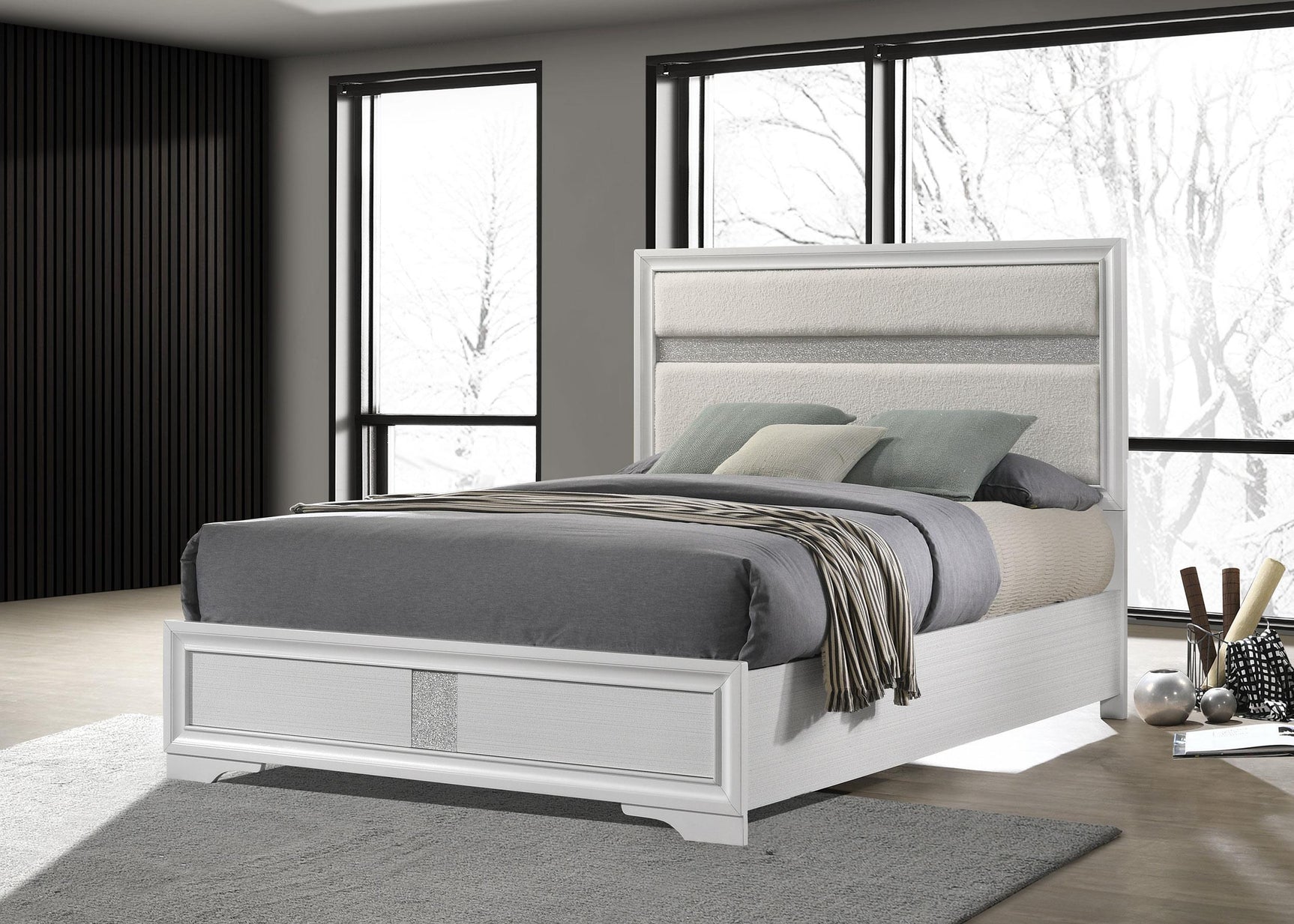 MIRANDA COLLECTION Miranda 55-inch Upholstered Queen Panel Bed White