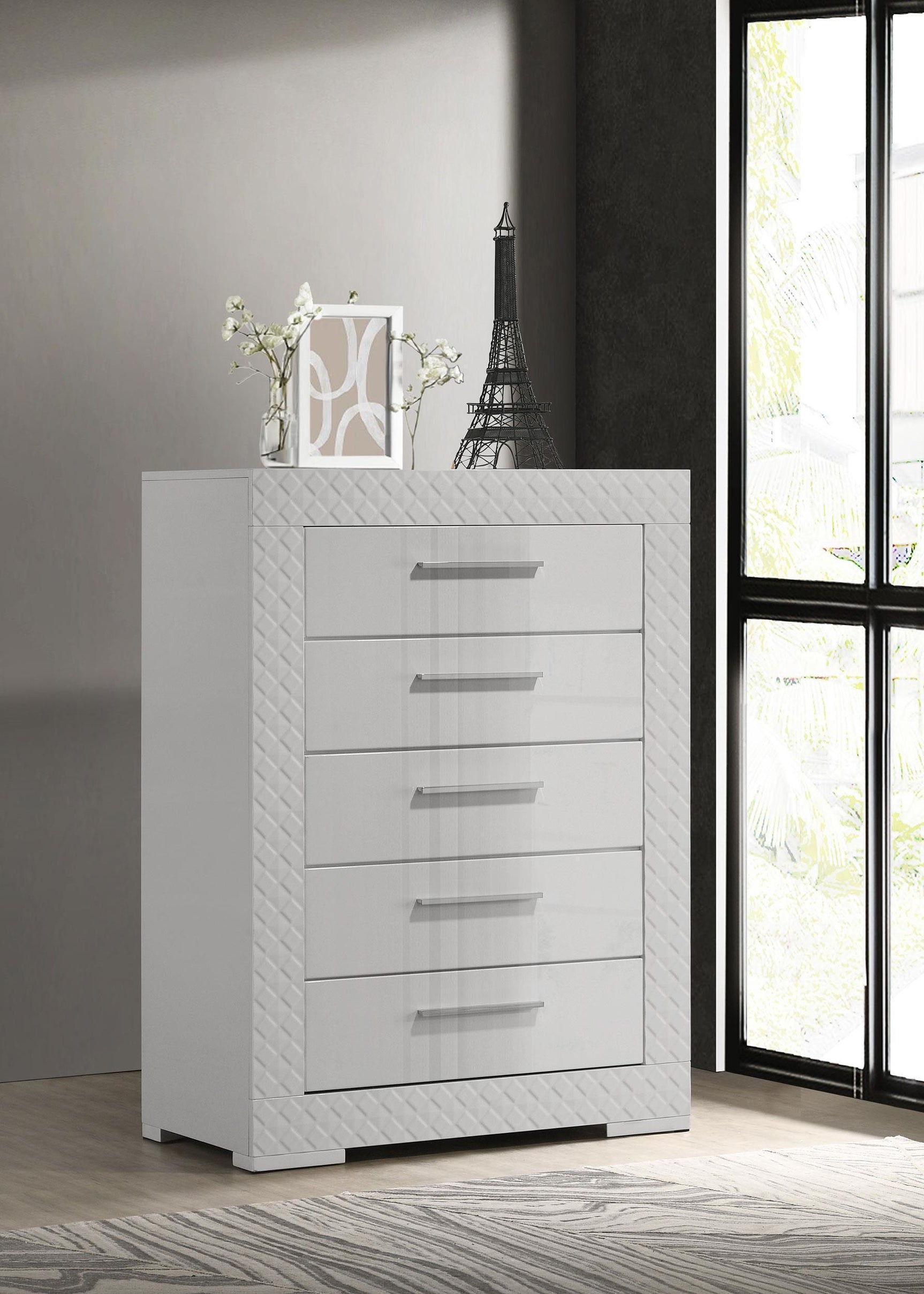 Ives 5 Drawer Bedroom Chest Of Drawers White High Gloss