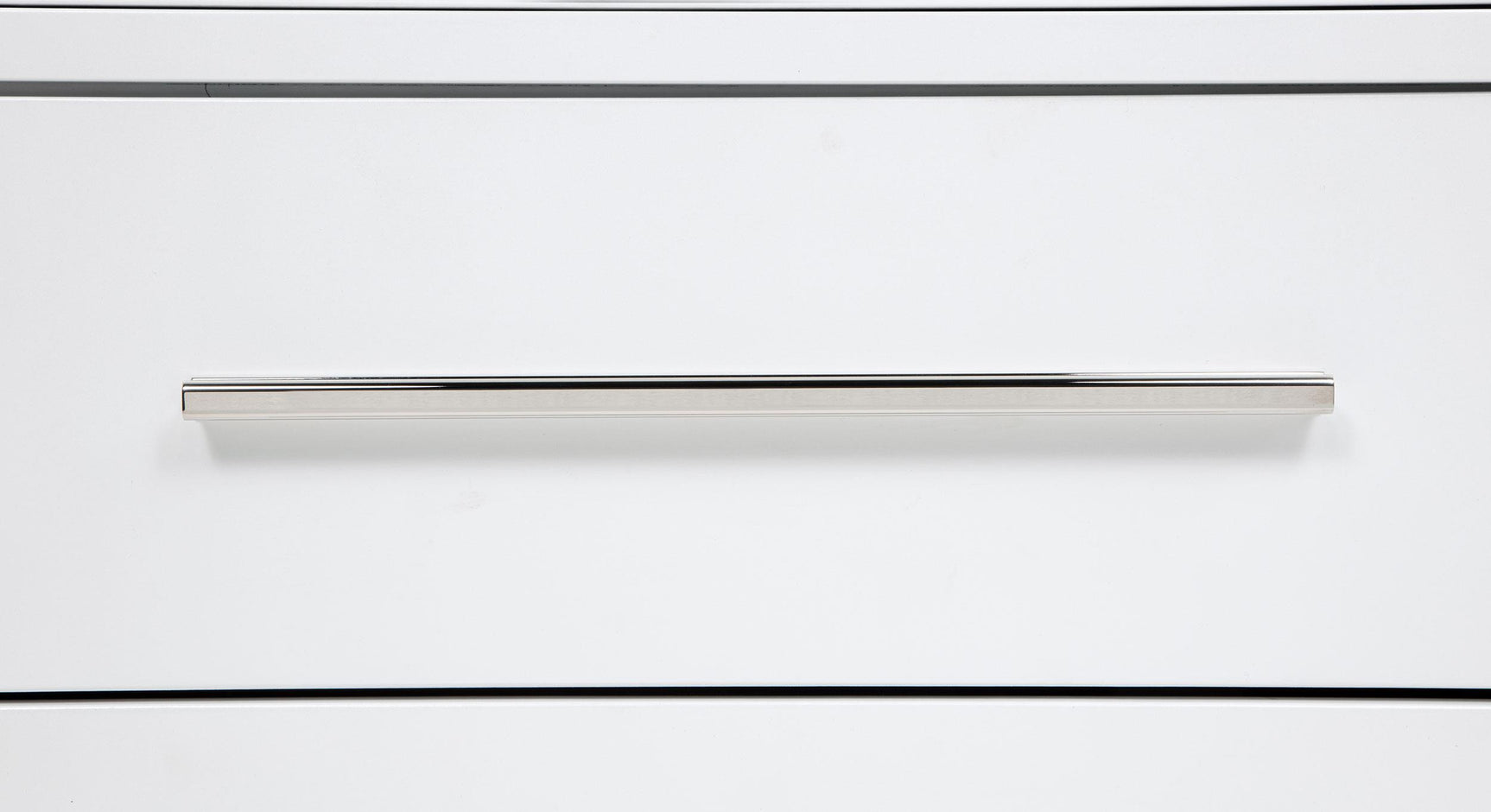 Gracemont 8-drawer Bedroom Dresser Cabinet White